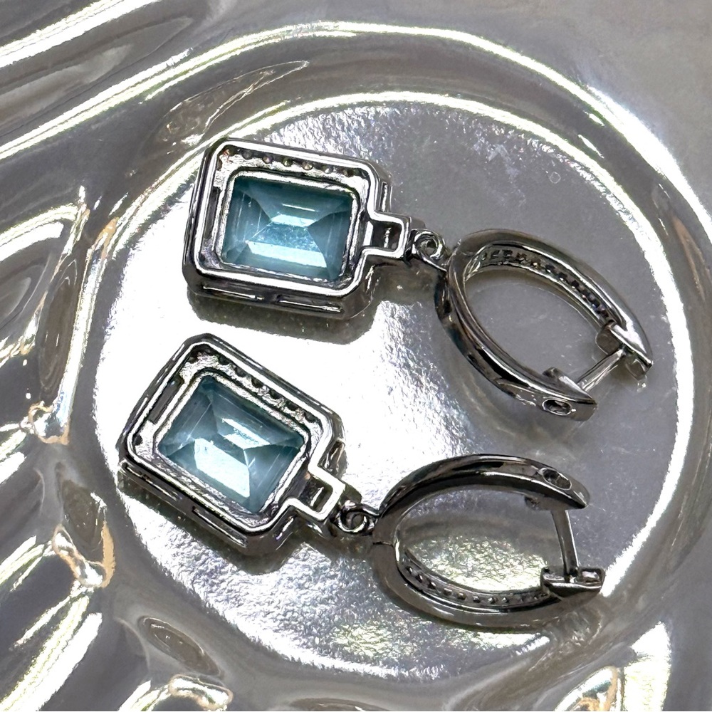 ET1 6.9CT Natural SWISS Blue Topaz Dangling Huggies Rhodium Sterling Silver S925 - Picture 3 of 6
